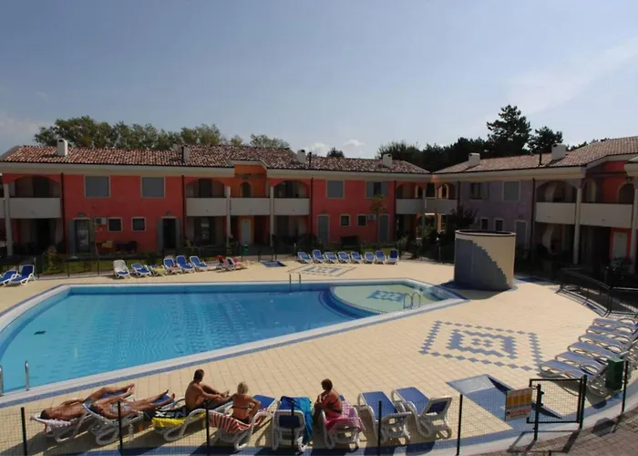 Comfy Flat In A Newly Built Village *