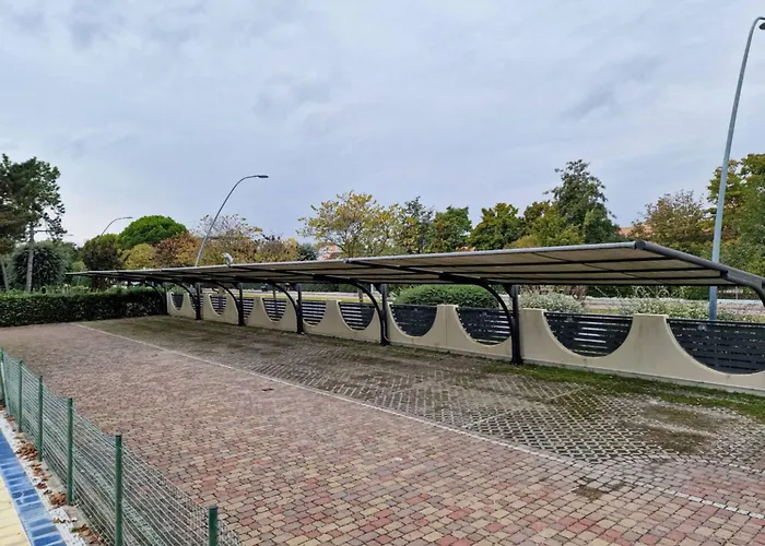 Comfy Flat In A Newly Built Village *