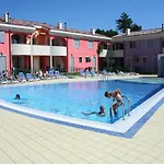 Comfy Flat In A Newly Built Village Μπιμπιόνε