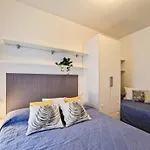 Apartman Comfy Flat In A Newly Built Village