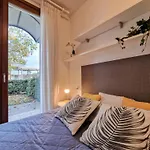 Διαμέρισμα Comfy Flat In A Newly Built Village Μπιμπιόνε