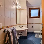 Comfy Flat In A Newly Built Village Διαμέρισμα Μπιμπιόνε