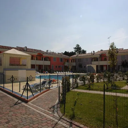 Comfy Flat In A Newly Built Village Appartamento *