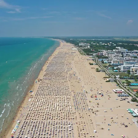 Comfy Flat In A Newly Built Village Apartment Bibione