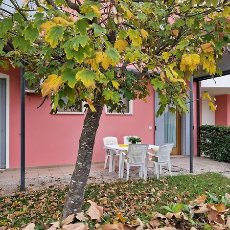 Apartment Comfy Flat In A Newly Built Village Bibione