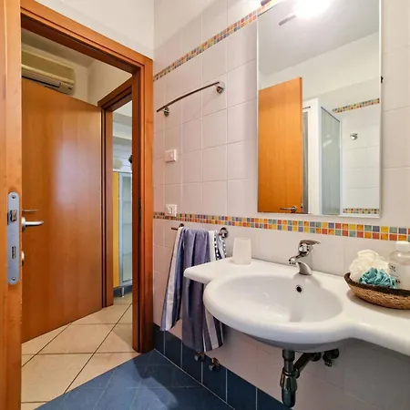 Apartamento Comfy Flat In A Newly Built Village